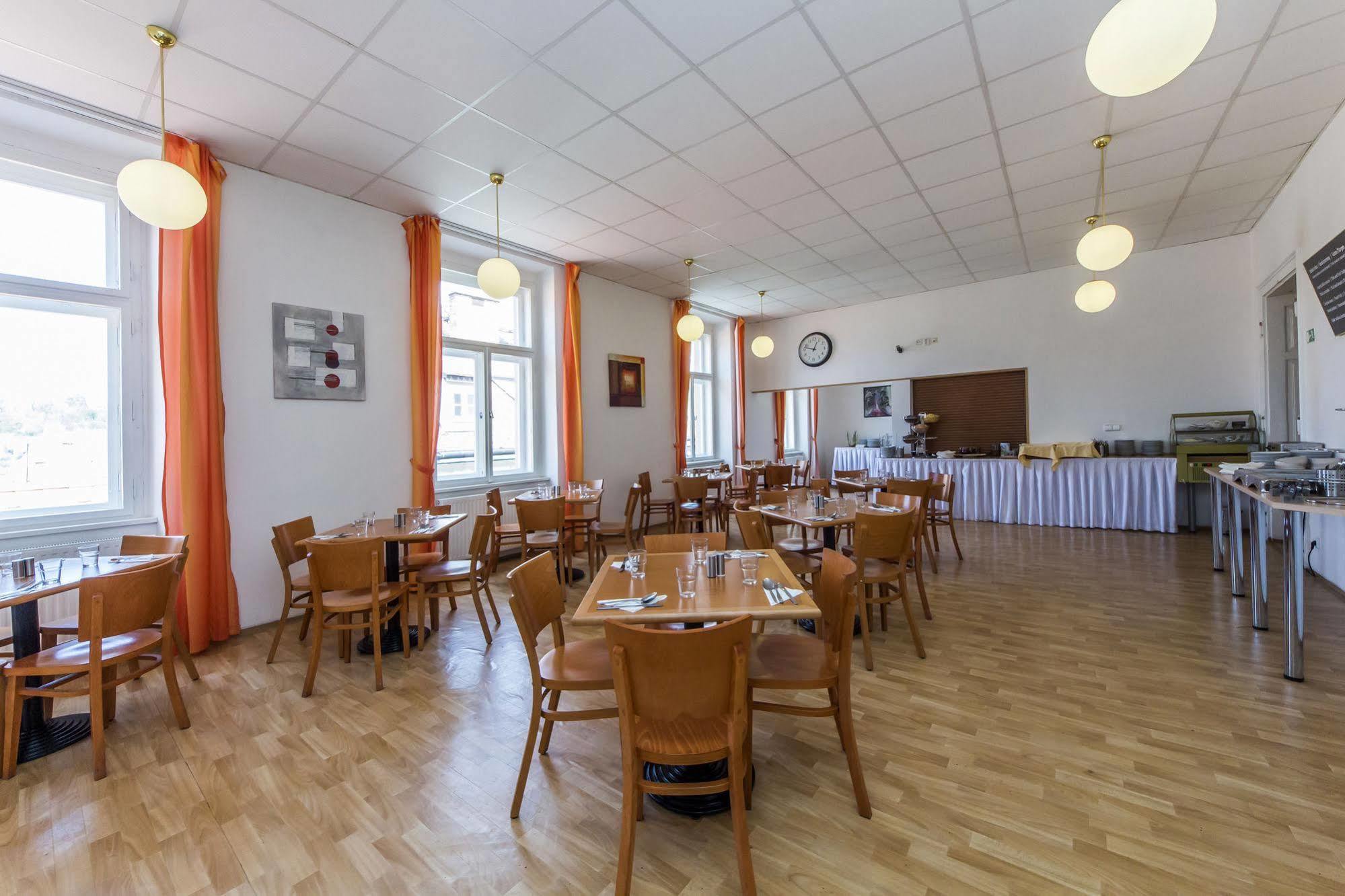 Metropolitan Old Town - Czech Leading Hotel 4*
